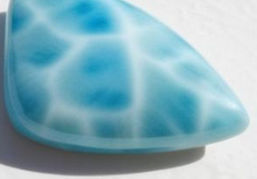 Larimar Meaning, Properties & Care Guide