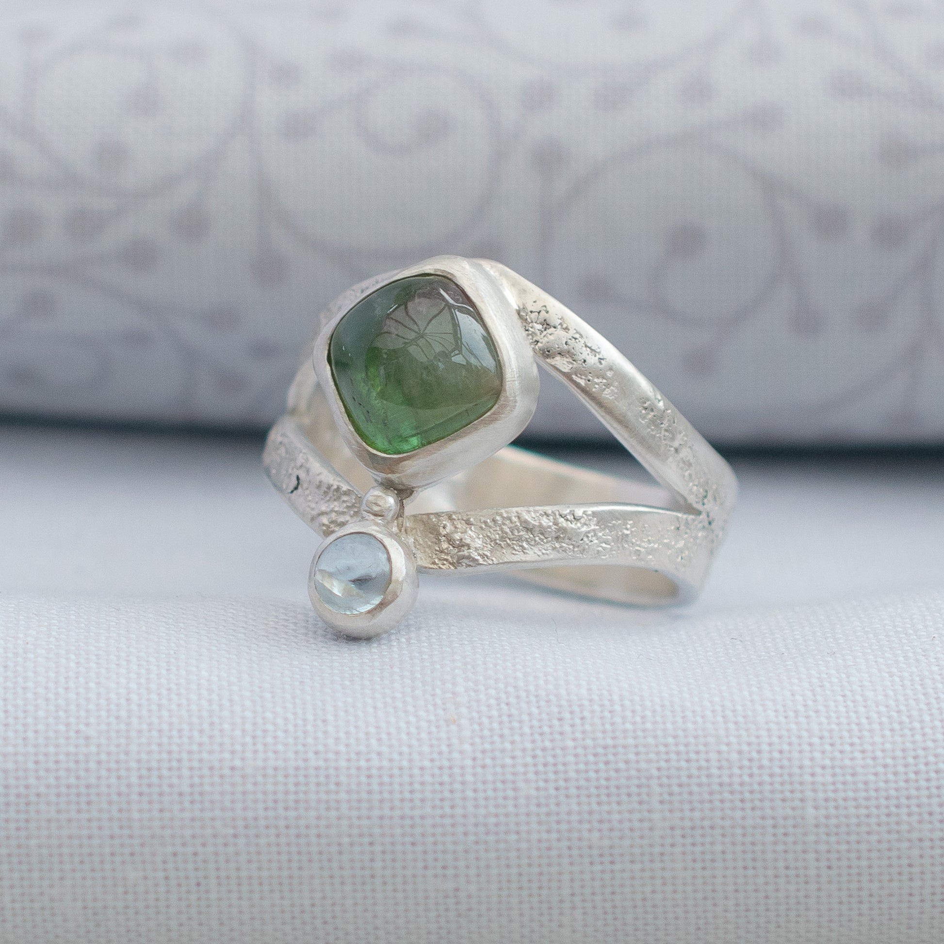 Green Tourmaline & Aquamarine Ring in textured Sterling Silver, UK Size Q1/2